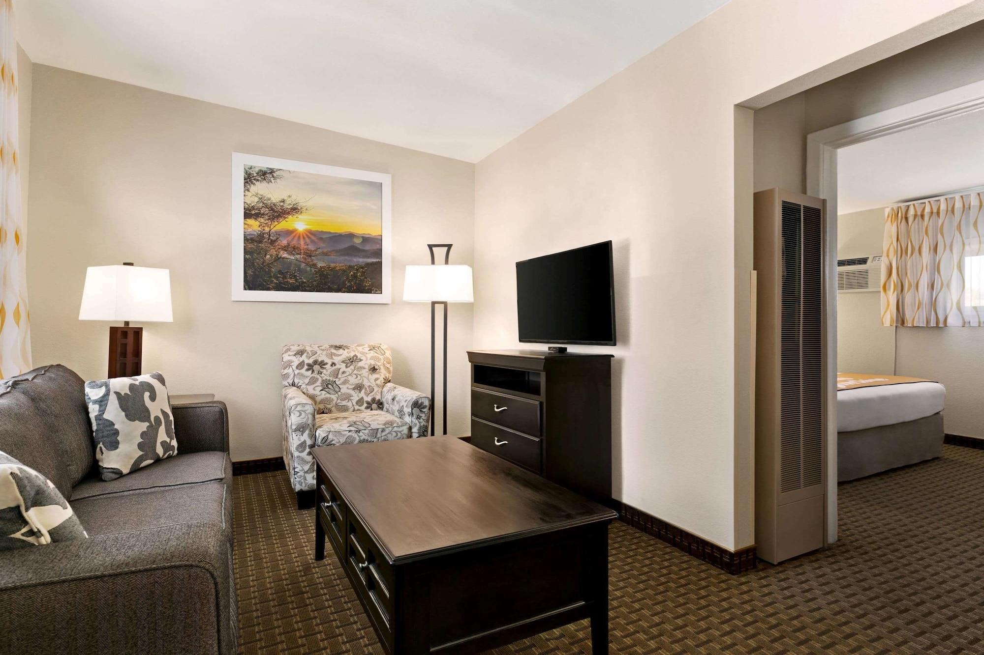 Days Inn By Wyndham Cortez Exterior photo